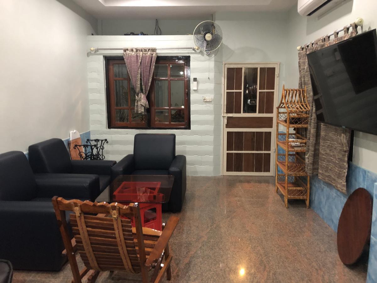 5 Minute Hostel Бангкок Экстерьер фото