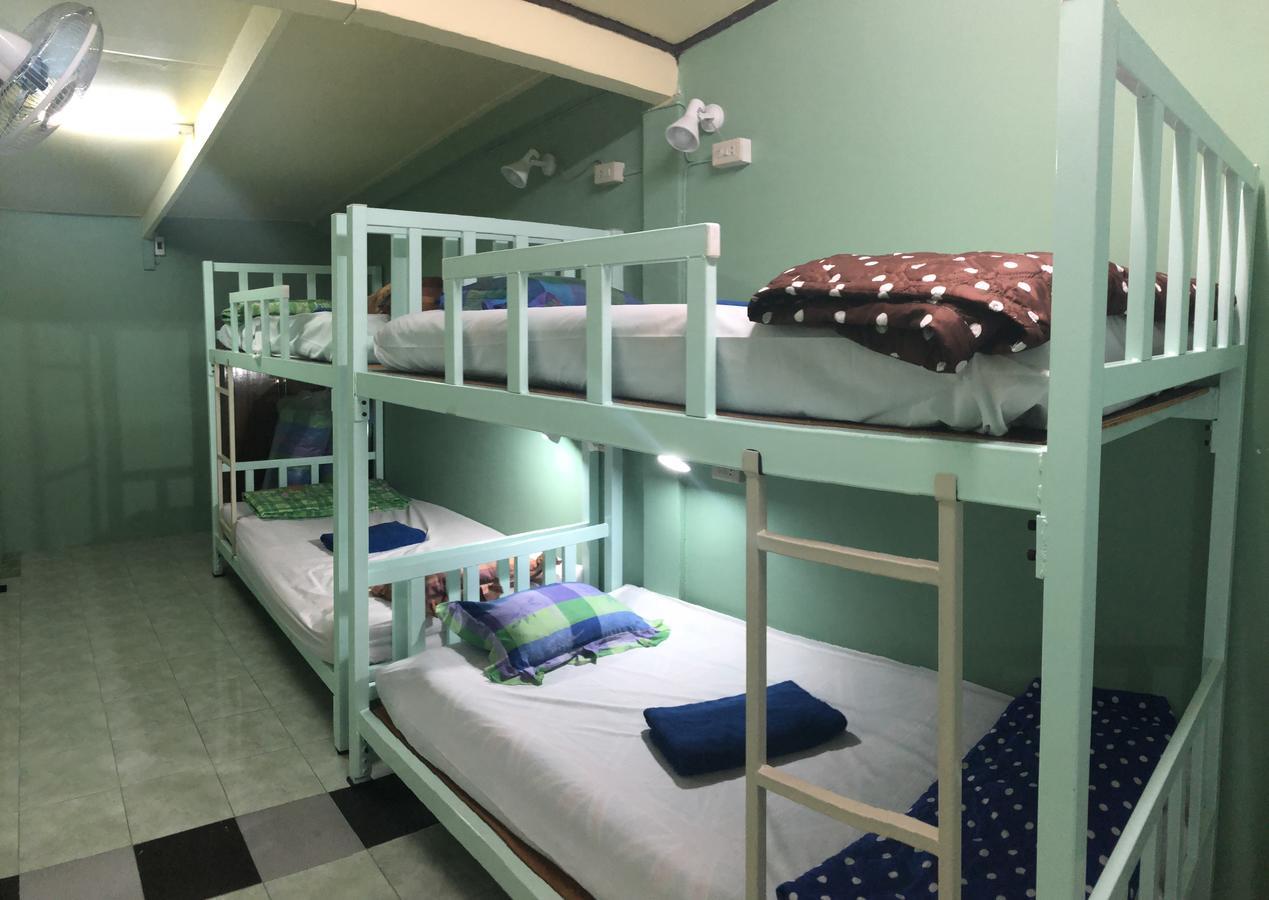 5 Minute Hostel Бангкок Экстерьер фото